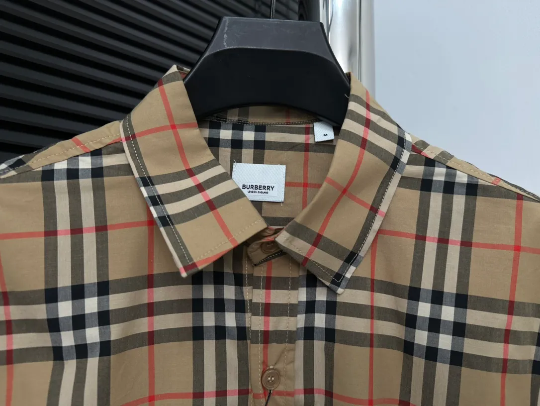 【Burberry】 100% / BURBERRY LONDON ENGLAND bbr logo logo Same Style Sizes：Xs-L